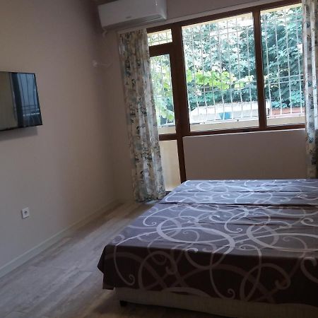 Студио Булаир 1 Appartement Burgas Stad Buitenkant foto